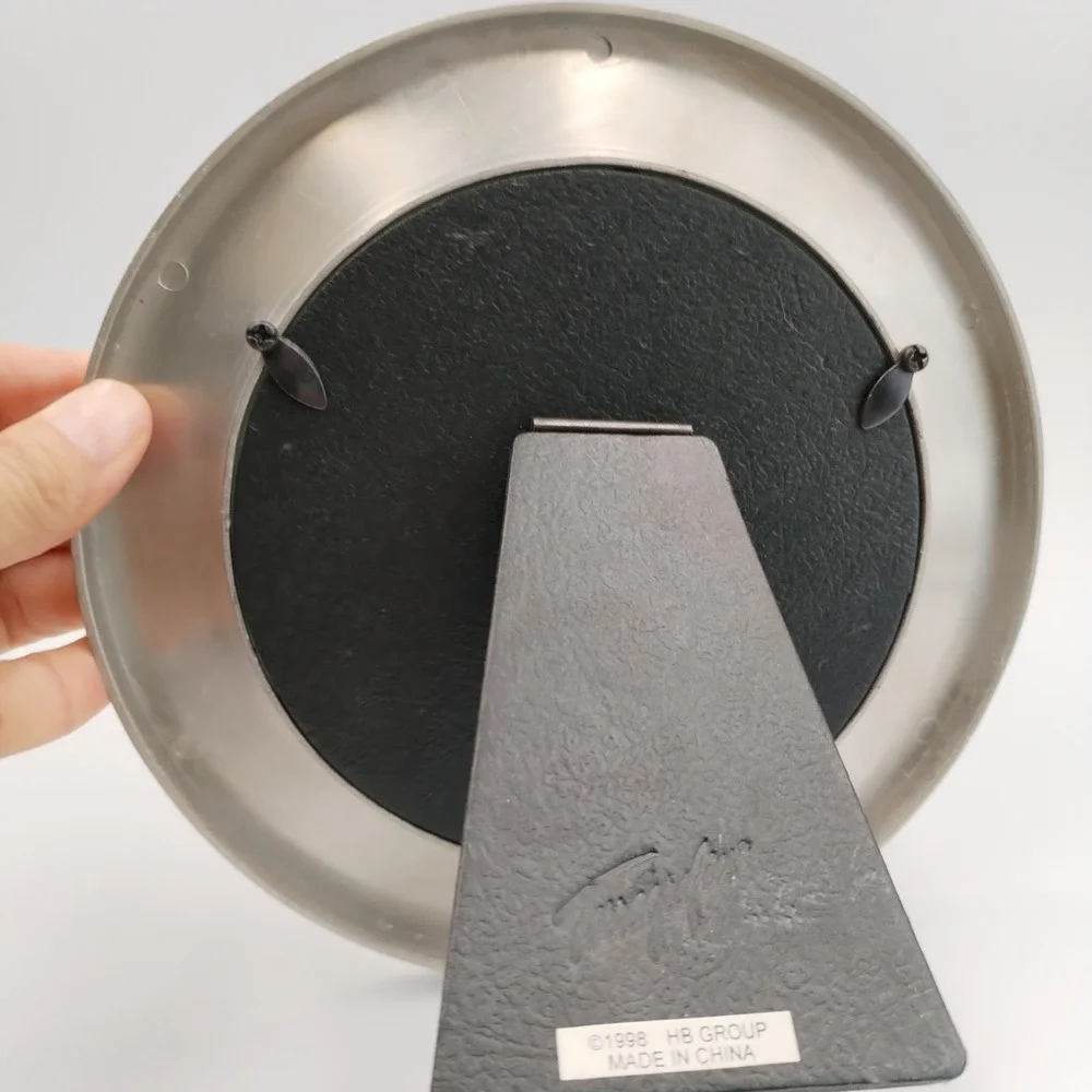 Vintage 1998 HB Group Round Pewter Tone Picture Frame Studded Bubble Texture 7.5